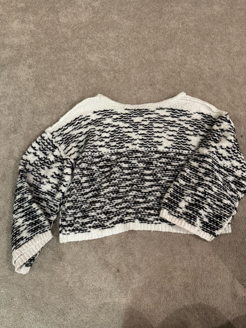 Black & White Marled Crewneck Sweater - Women - Picture 4 of 5